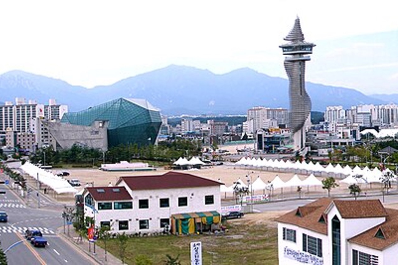 청초호