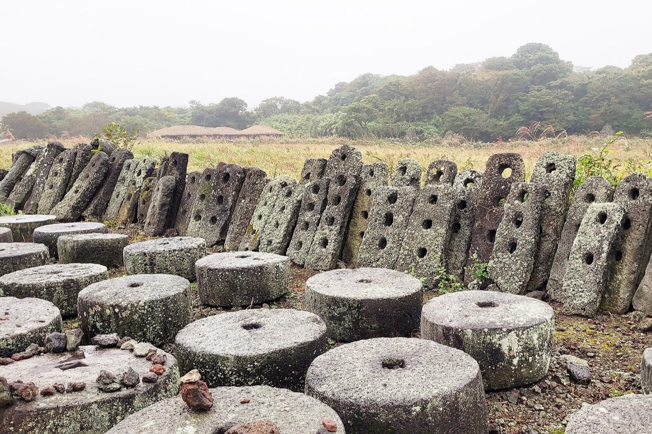 Jeju Stone Park（제주돌문화공원）